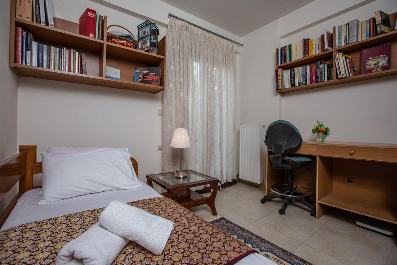 Chris Cozy Apartment Янина Екстериор снимка