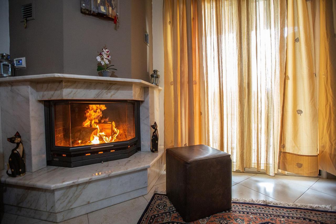 Chris Cozy Apartment Янина Екстериор снимка