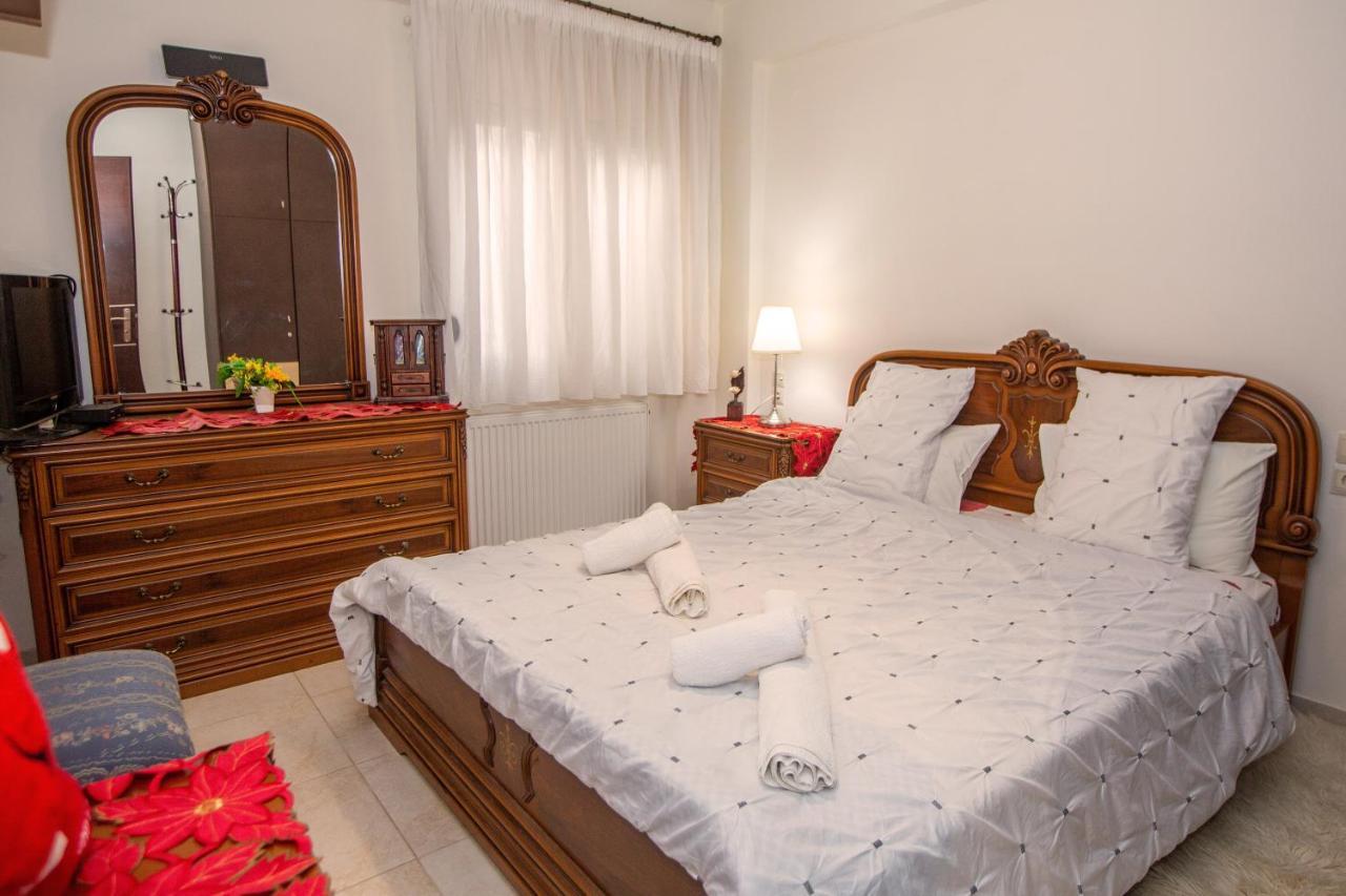 Chris Cozy Apartment Янина Екстериор снимка