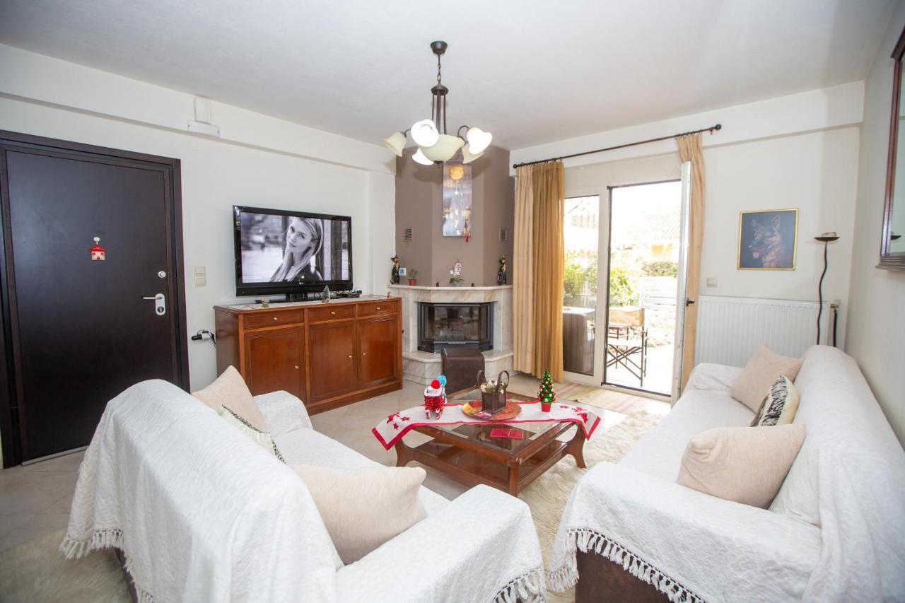 Chris Cozy Apartment Янина Екстериор снимка