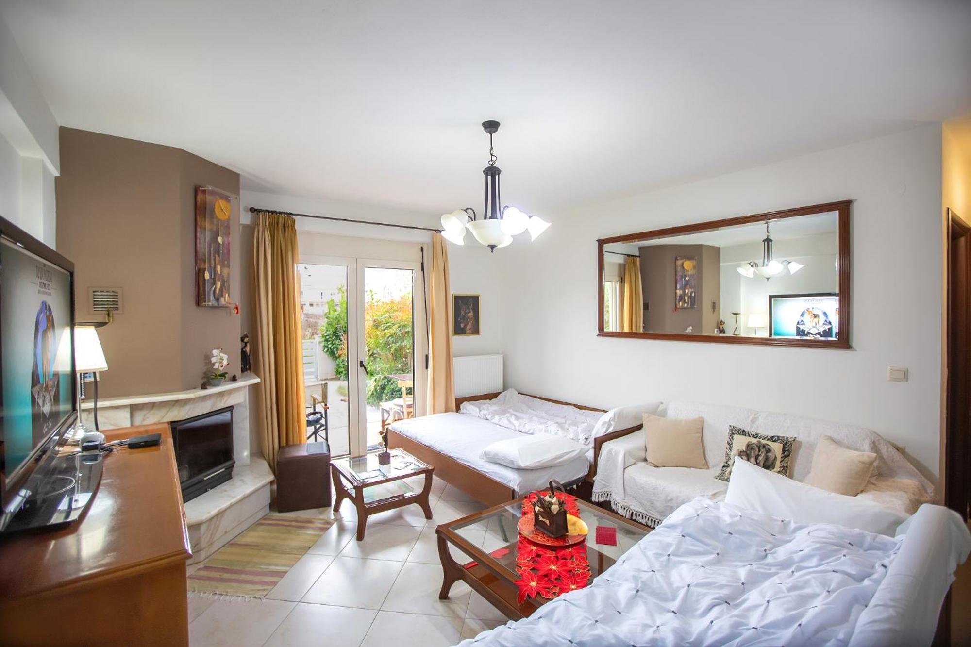 Chris Cozy Apartment Янина Екстериор снимка